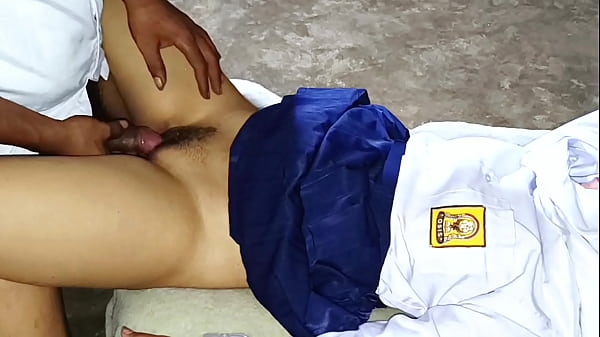 Gadis Sekolah Menggila Di Kamar Kos