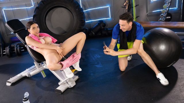 Basah-basah Di Gym: Petualangan Panas Di Tempat Angkat Besi