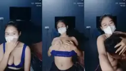 Cewek Seksi Pamer Payudara Montok Untuk Cowok Kesepian