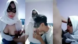 Gadis Berjilbab Putih Sma Bercinta Dengan Aplikasi Bling2