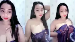 Tante Tobrut Live Dengan Tubuh Hanya Dibungkus Kain Tipis