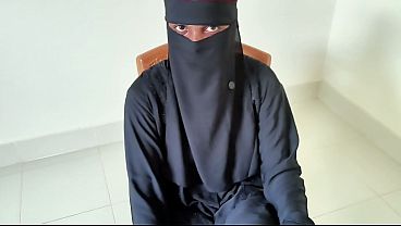Gadis Berhijab Menggoda Di Ranjang Kamarku