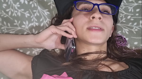 Hermanastra Se Pone Un Cosplay De Bruja Sexy Y Su Hermanastro Se Vende En Su Boca