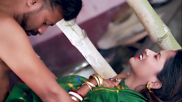 Bhabhi Desa India Digoda Devar Di Luar Rumah Dengan Audio Hindi Yang Menggairahkan