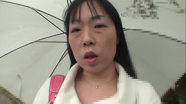 Milf Jepang Berbulu Tebal Dipuaskan Sampai Tumpah Dalam