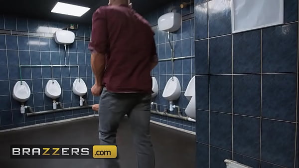 Pemerkosaan Liar Di Kamar Mandi Umum Kotor Yasmina Khan / Brazzers / Masukkan Kode Xvpromo Di Situs Resmi Untuk Diskon