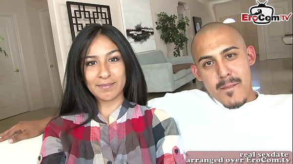 Pasangan Arab Amatir Bereksperimen Pertama Kali Dengan Remaja Kurus Dalam Adegan Panas