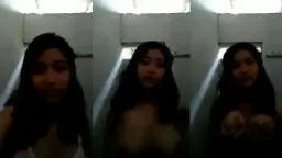 Gadis Sombongin Payudara Montoknya, Bikin Nafsu Meletup