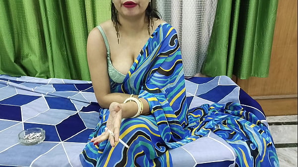 Adik Tiri India Menggoyang Kakak Tirinya Dan Membantu Menyusun Hadiah Dalam Bahasa Hindi