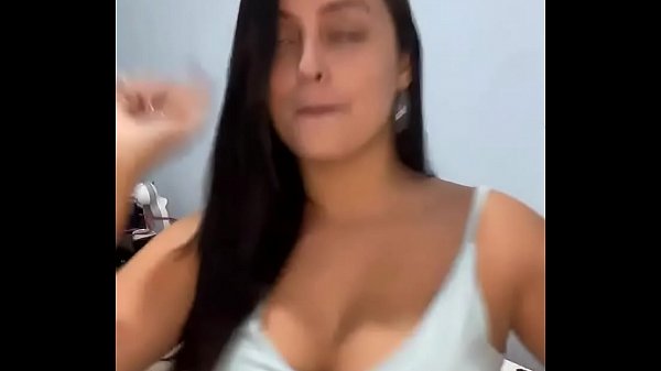 Gadis India Seksi Menggoda Di Live Stream Panas