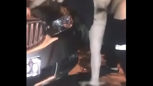 Gadis Tionghoa Menggila Di Jalanan