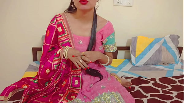 सारा भाभी की गर्म गांड में जोरदार सेक्स, उसके तंग छेद में लंड घुसाकर चीखती हुई मजा लेती हुई