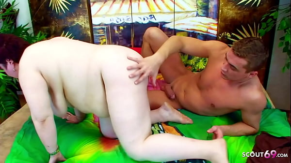 Bbw Matang Digunakan Untuk Fuck Kasar Oleh Anak Tiri