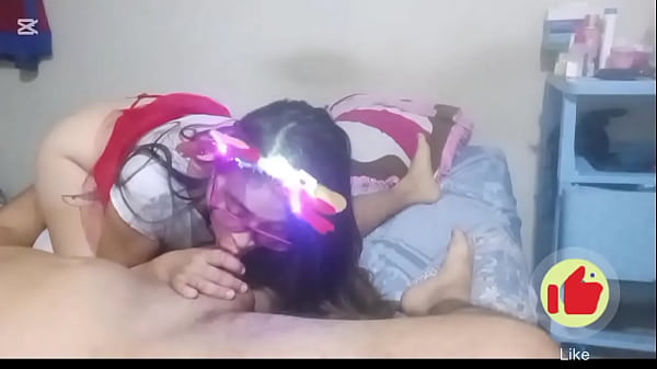 Hijastra Caliente Le Da Una Noche NavideÑa Inolvidable A Su Padrastro