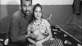 Cowok Kampung Merekam Adegan Panasnya Dengan Pacar Puneri Yang Seksi