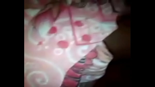 Desi Aunty, Bulu Memek Lebat Bikin Ngilu, Siap Digaruk Pake Lidah.