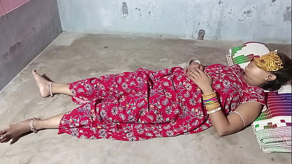 नींद में मस्त बहन को चोदने का मजा