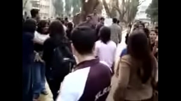 Cewek-cewek Kampus India Yang Sange, Siap Digoyang Di Atas Ranjang.