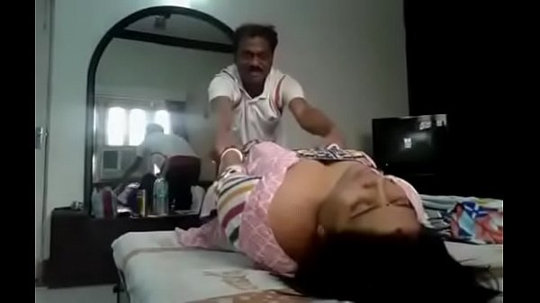 Payudara Montok Gadis India Yang Menggoda