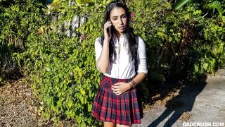 Ayah Naksir – Angelica Cruz Kena Kontol Awal Pulang