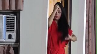 Cewek Bhabhi India Ngentot Adik Ipar Di Bak Mandi, Basah Kuyup Bikin Makin Panas.
