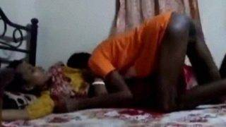 Ngentot Sama Tante Telugu, Ponakan Tua Yang Gak Bisa Nahan Nafsu.