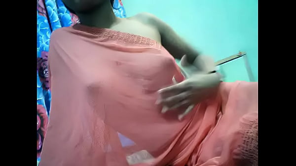 Ngentotin Banget Nih Cewek Desi, Crot-in Aja Pas Dia Buka-buka Toket Montoknya!