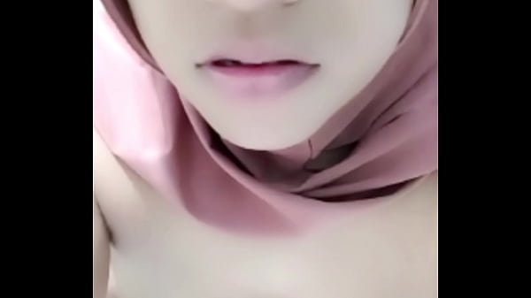 Vc-an Sama Selingkuhan, Mumpung Suami Lagi Keluar, Biar Makin Liar Dan Basah.