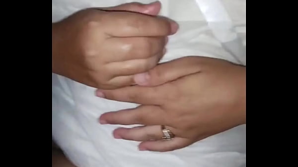 Detik-detik Si Istri Tetangga Merengek Minta Dikocok Dalem-dalem Sampe Crot Penuh.