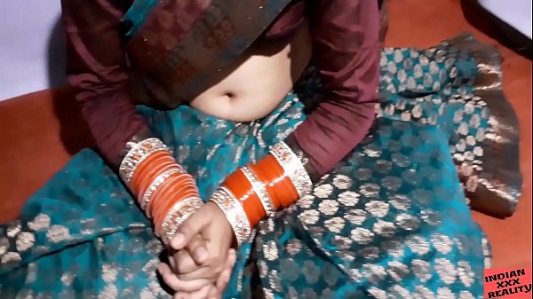 Ibu Tiri India Selatan Lagi Ngentot Sama Anak Tirinya Di Malam Ulang Tahun Pernikahan Mereka Yang Panas, Bikin Makin Bernafsu! Bagian 1