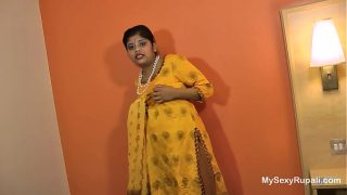 Rupali, Si Binal India, Siap Bikin Lo Mabok Kepayang Sama Goyangannya Yang Bikin Kelojotan.
