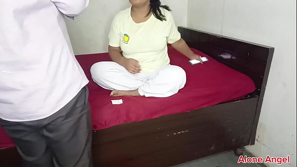 Abis Ngentot Si Kakak Tiri, Dia Lanjutin Pijat Kontol Pake Minyak Buat Adik Yang Masih Lugu.