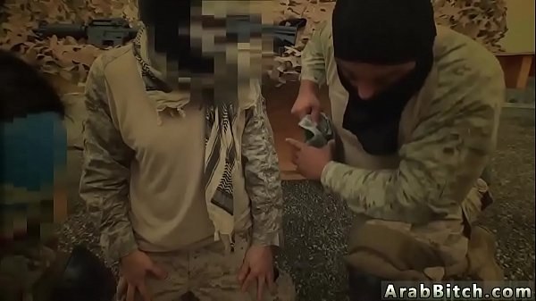 Gadis Arab Ngentot Habis-habisan Sama Cewek Lokal Keras