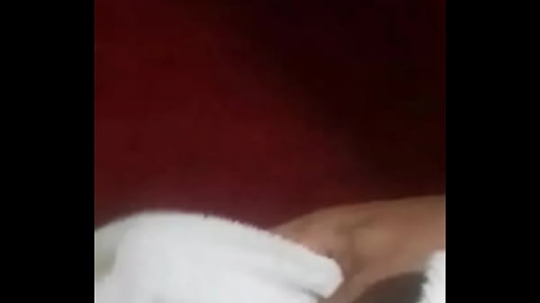 Pergi Mandi, Siap-siap Basahin Badanmu Yang Seksi Itu, Biar Airnya Ngikutin Lekukan Tubuhmu Yang Bikin Makin Pengen.