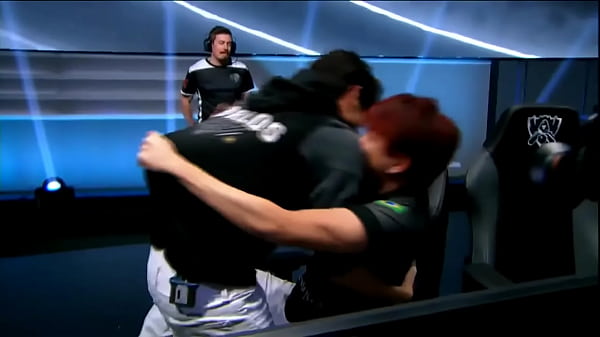Tim Brasil Ngentot Enak Sama 5 Cina, Makin Gila-gilaan.