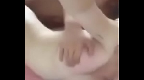 Pasangan Tionghoa Asia Saling Mengguncang Ranjang, Nafsu Membara, Desahan Basah Memenuhi Malam.