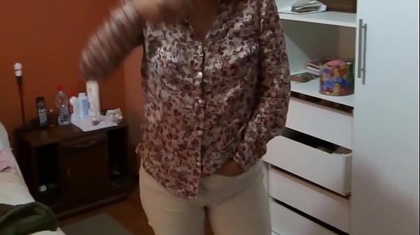 Kumpulan Momen Erotis Ibu Tiri Berbulu, Istri Matang, Nenek Tersexy, Pamer Memek Basah – Ardientes69