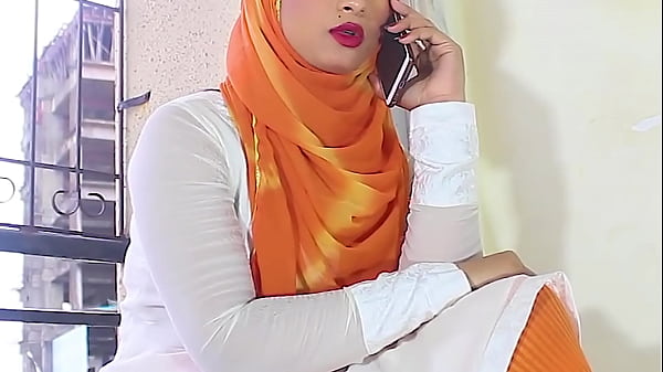 Salma Si Cewek Muslimah Nakal Lagi Crot Bareng Temen, Suara Hindunya Bikin Makin Basah.