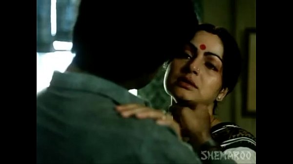 Rakhee Ngewe Panas Di Paroma – Film Hindi Klasik Yang Bikin Kecanduan (360p)