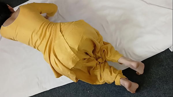 Meri Chachi Ki Gila Basa, Montok, Bulat Pantatnya—video Sex Hindi