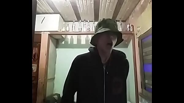 Chino Merintih Kayak Pelacur Lagi Ngewe