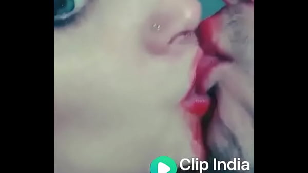 Mulutmu Basah, Bibirnya Direnggut Paksa, Kontol Kakakmu Ngeces Lihat Ceweknya Digebukin Ciuman Brutal.