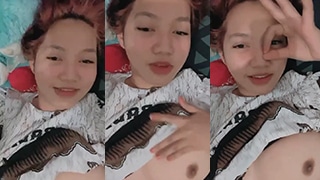 Abg Bilang Sayang, Nanti Kamu Nyobain Susu Mulus Aku Yang Masih Hangat