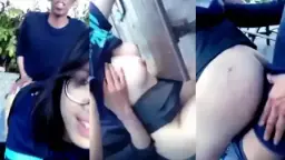 Cewek Cantik Pake Kacamata Digojlok Sama Jamet Sampe Meringis Enak.
