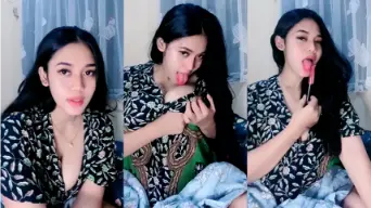 Kak Lovely Yang Seksi, Jilat Dan Hisap Tetek Mangoku Yang Montok Dengan Nafsu Bejat.