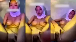 Panya Jilbab Putihnya Digeboy, Jari Mungilnya Ngerogohin Memek Basah Kuyup, Colmek Sambil Ngeloyor—sange Abis.