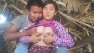 Pria Menjilat Dan Mengisap Susu Mulus Si Milf Sebelum Ngewein Dia Di Adegan Seks Ala Nepal