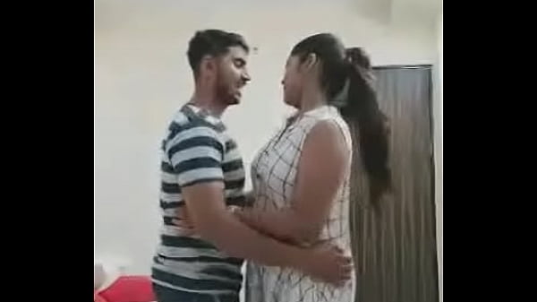 Geli-geli Desi Bikin Ngaceng, Goyangannya Bikin Makin Pengen
