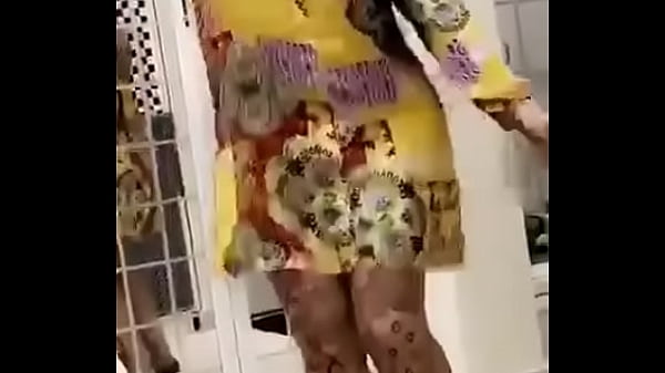 Desi Bertiga, Siap Digoyang Bareng-bareng Sampai Minta Ampun.