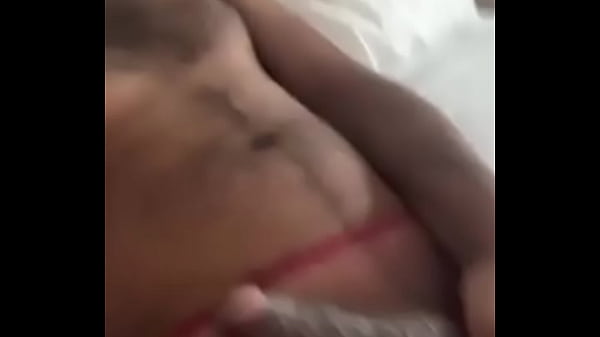 Desi India – Bayar Pake Kontol Dan Lubang Belakang